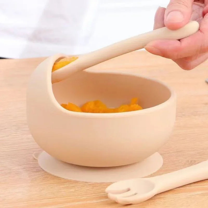 Silicone Baby Feeding Set Suction Bowl Baby Dinning Plate Straw Cup Bibs Spoon Forks for Kids Tableware BPA Free Children Dishes