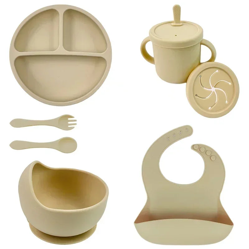 Silicone Baby Feeding Set Suction Bowl Baby Dinning Plate Straw Cup Bibs Spoon Forks for Kids Tableware BPA Free Children Dishes