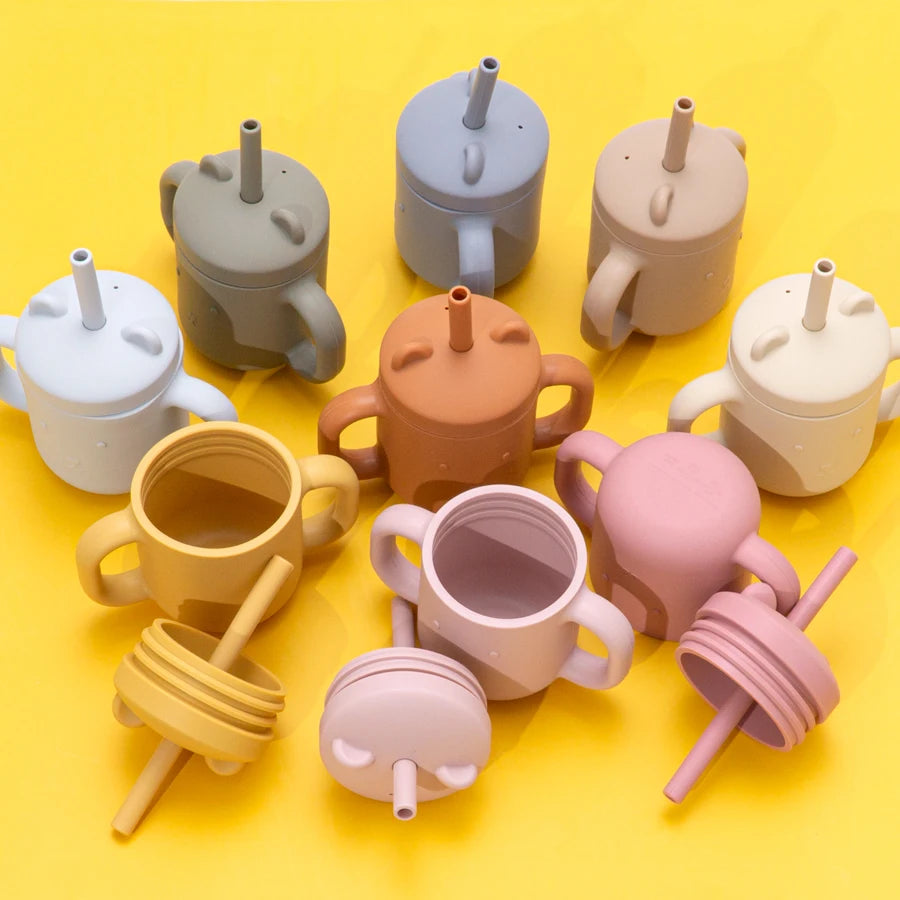 Cute Cartoon Sippy Cups for Your Little Ones - BPA Free & Safe for Toddlers! 🍼✨ #BabyEssentials #Parenting